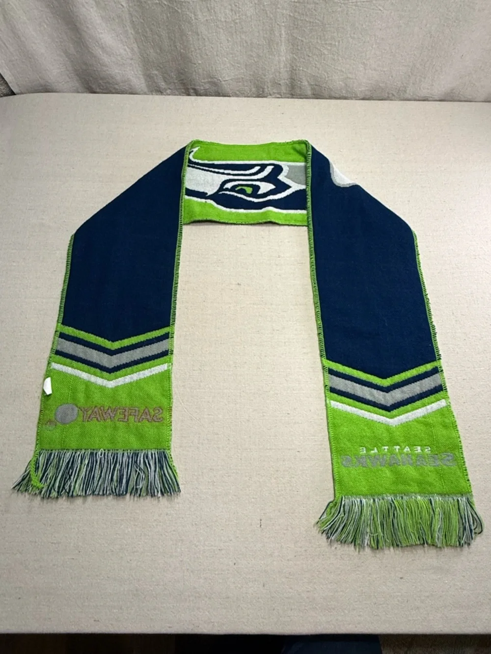 Seattle Seahawks x Safeway Knit Scarf - Lime Green & Navy